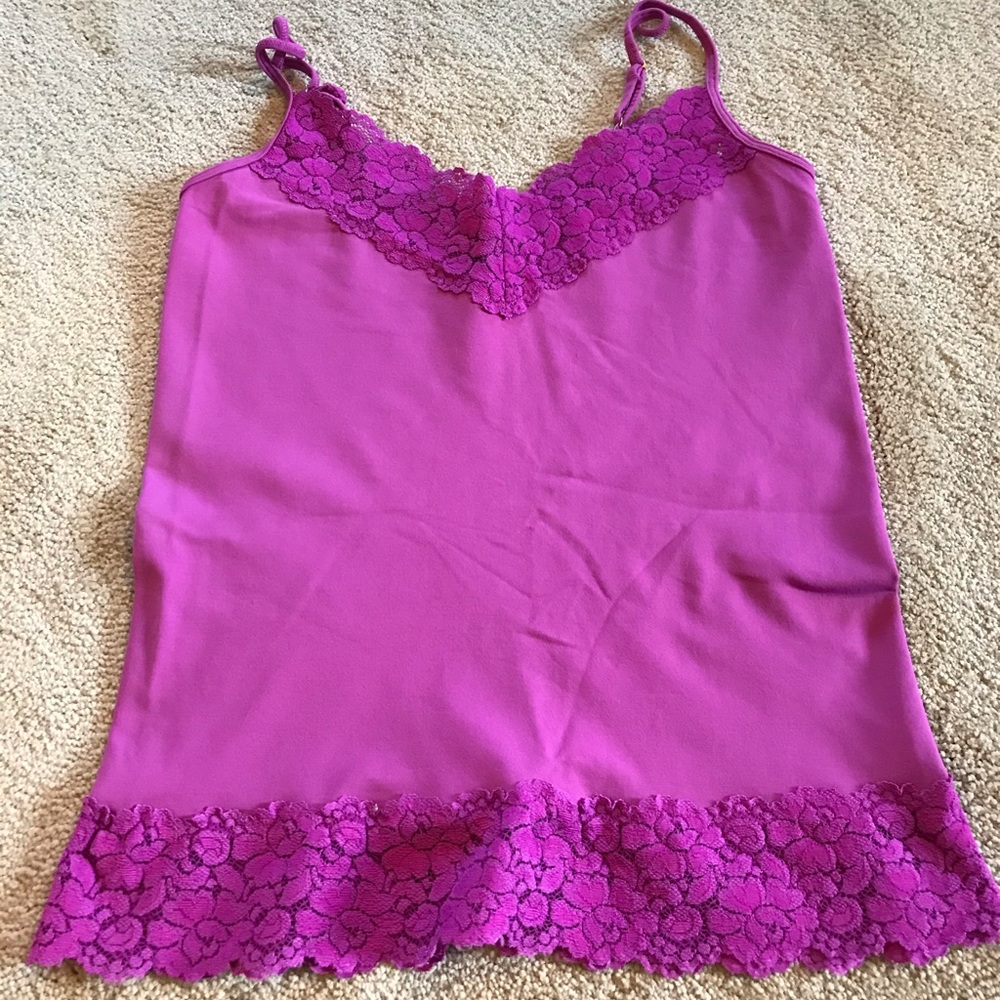 🛍🛍🛍PURPLE LACY TANK TOP🛍🛍🛍